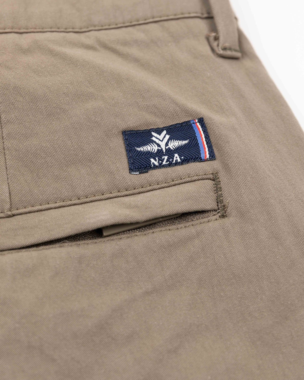 Solid coloured stretch chino - Misty Army