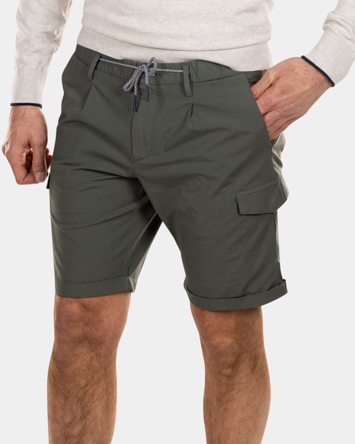 Short cargo pants - Chalk Green